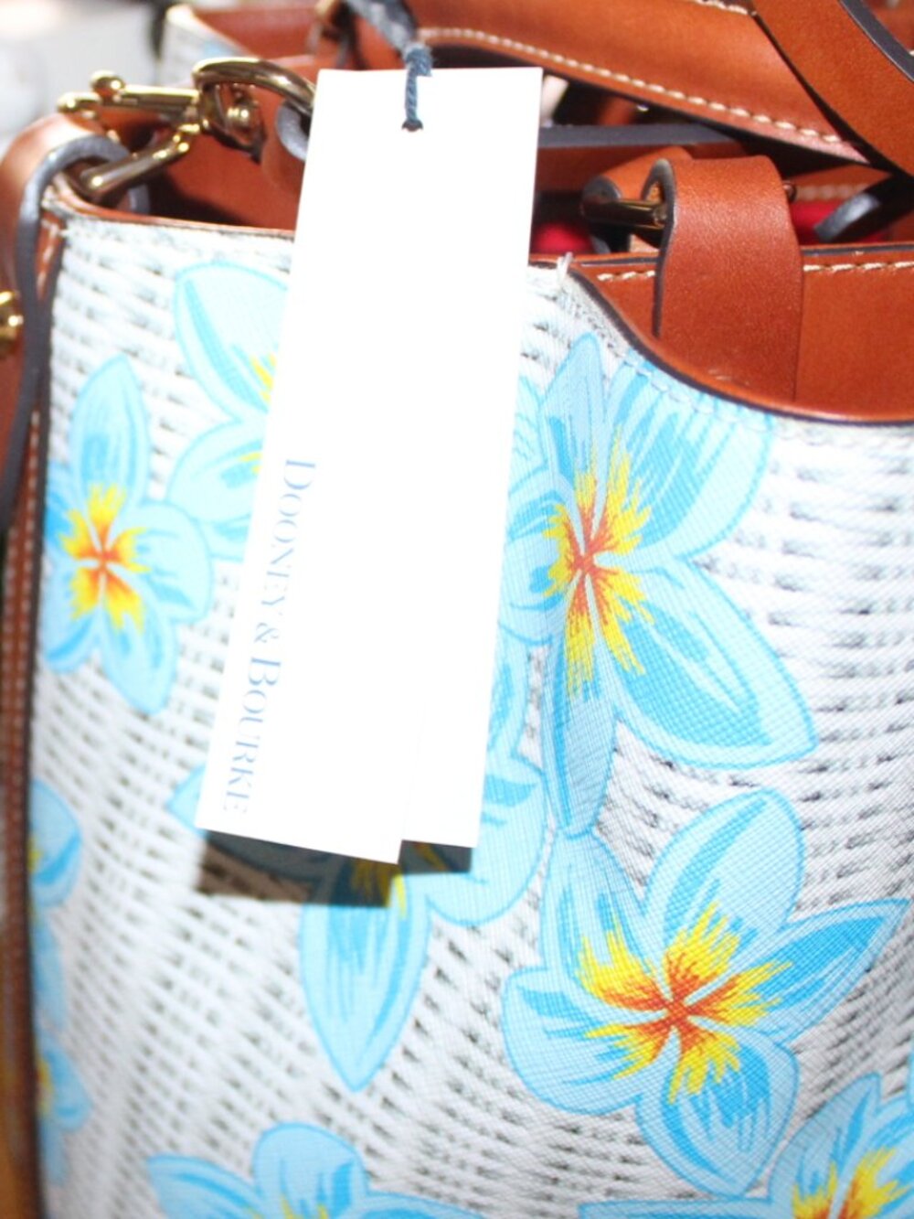 NWT Dooney & Bourke Plumeria Brenna Purse, coin purse & wallet set. STUNNING! - Picture 5 of 15